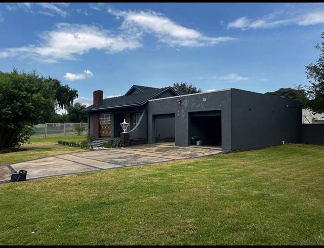 3 BEDROOM HOUSE FOR SALE IN ELSPARK